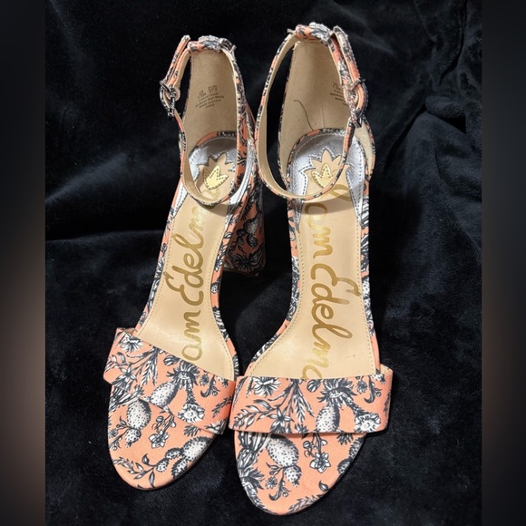 Sam Edelman Orange and Black Heels with Elegant Design - Picture 1 of 15